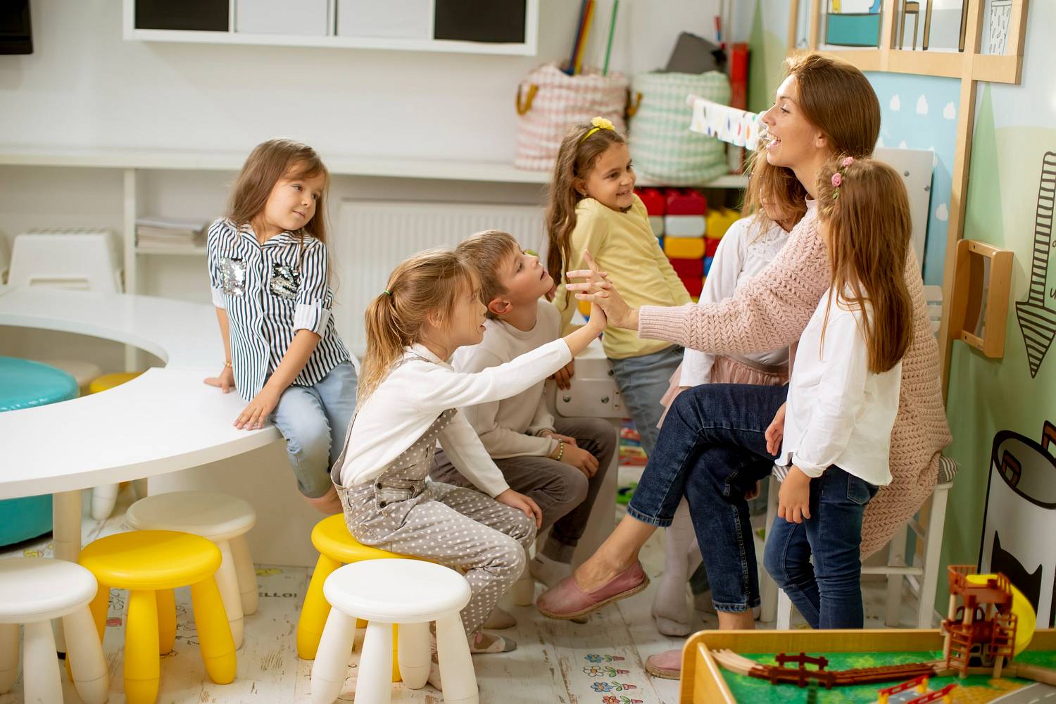 Jak pogodzić sprzątanie przedszkola z poprawą jakości powietrza w salach